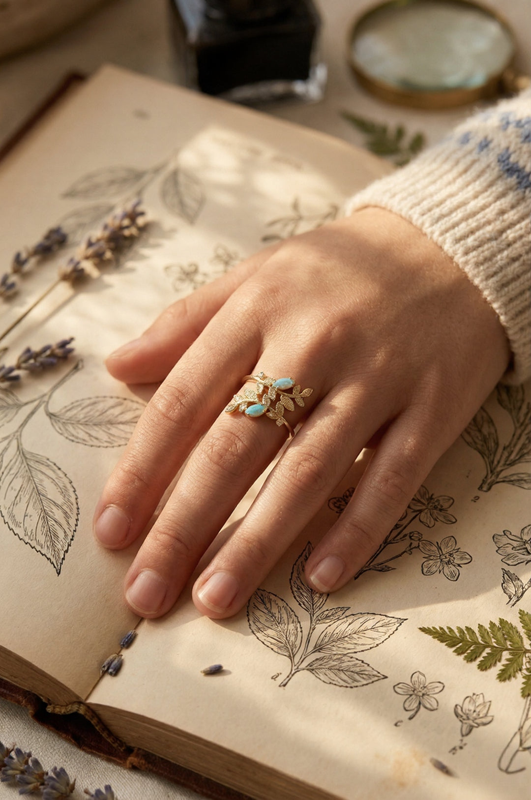 Lumière Opal Ring