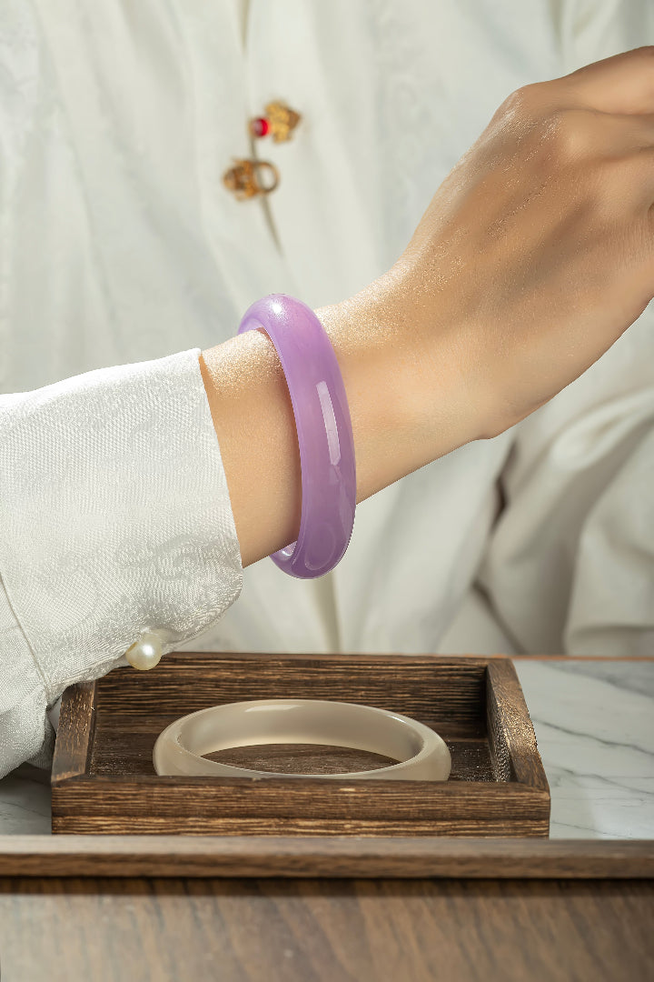 Jade Lilac Bangle